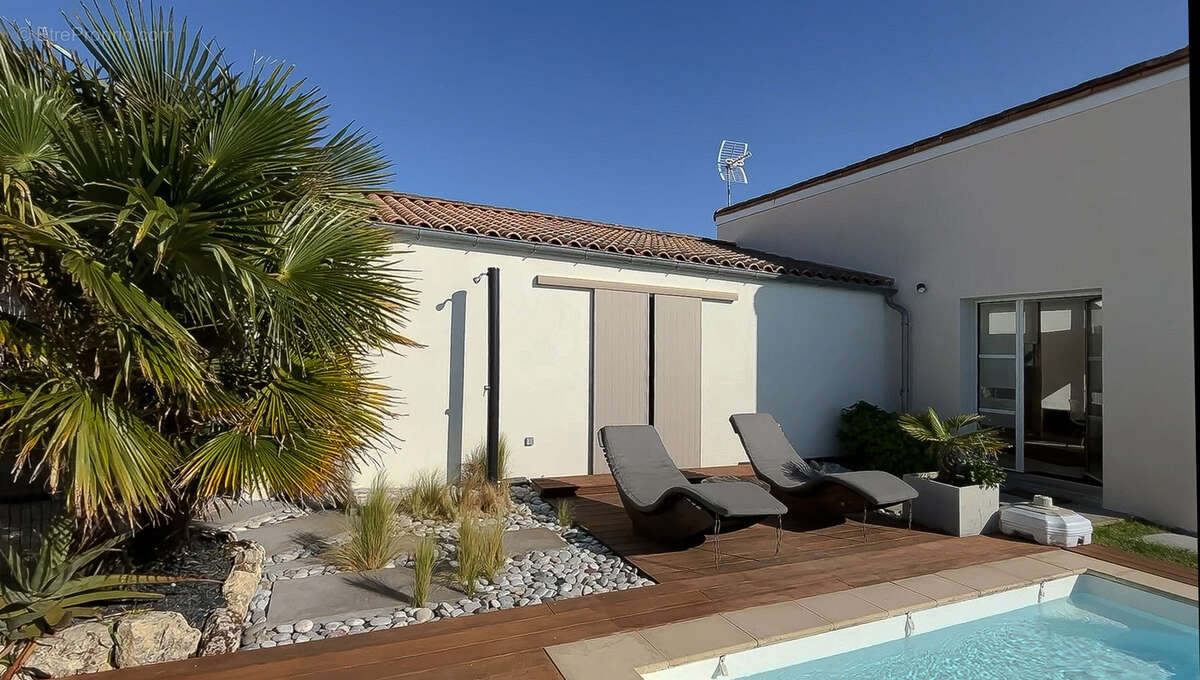 Maison à SAINT-GEORGES-DE-DIDONNE