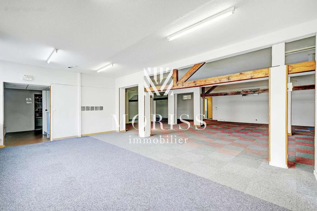 Commerce à SAINT-MAUR-DES-FOSSES