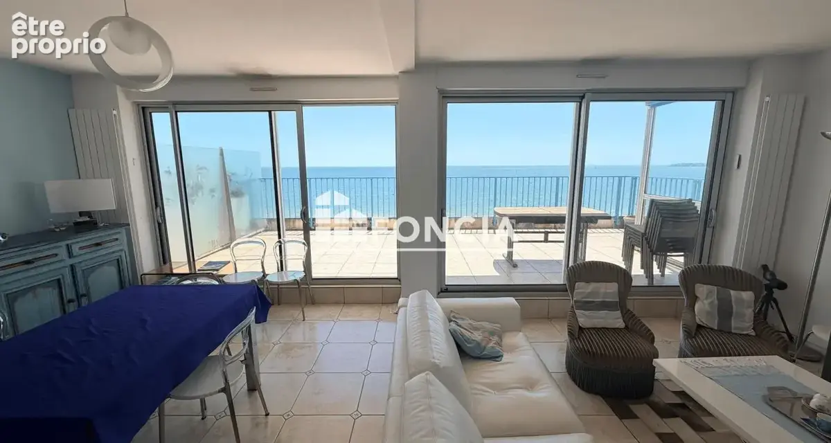 Dernier etage face mer vue panoramique - commerces a pied - garage + 2 caves - grande terrasse - photo 5