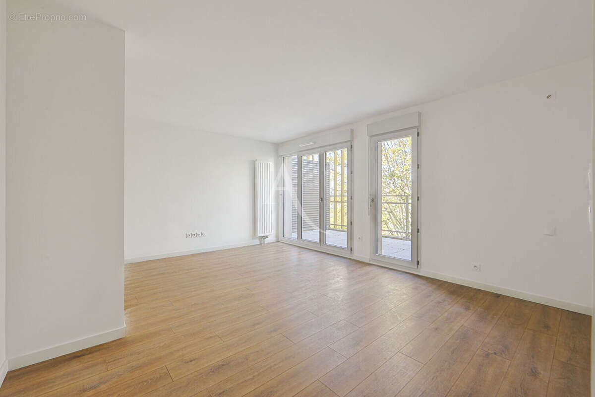 Appartement à SAINT-JEAN-DE-BRAYE
