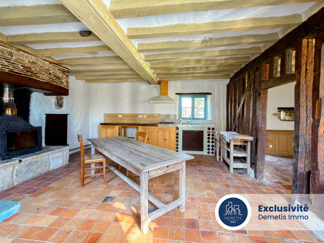 Maison à SAINT-MARS-SOUS-BALLON