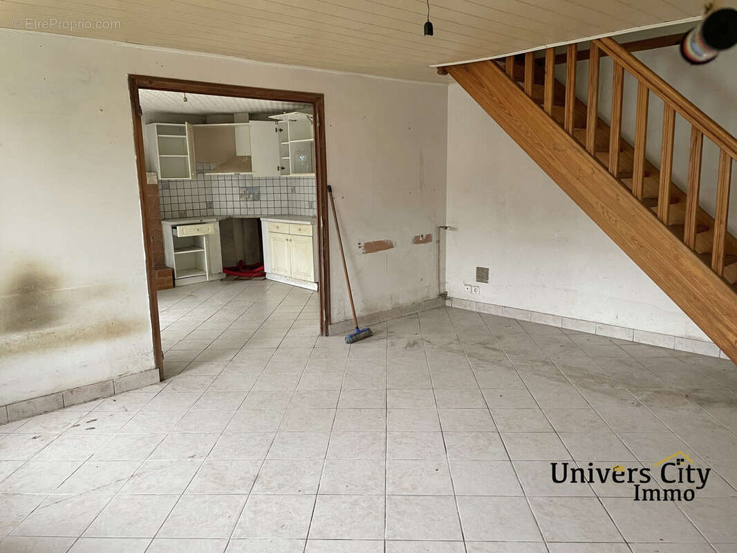 Maison à SAINT-COLOMBAN