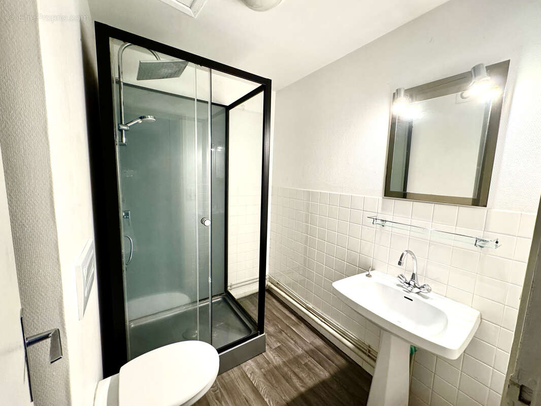 Maison à LES MARTRES-DE-VEYRE