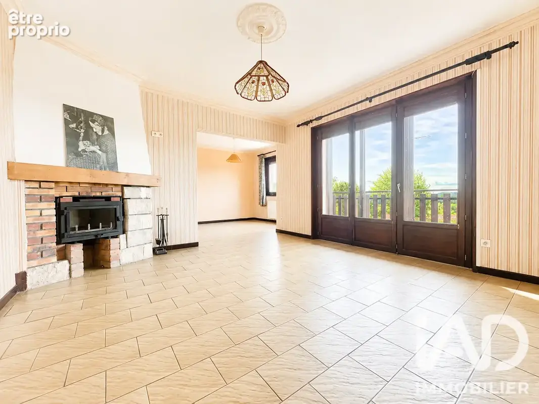 Photo 1 - Appartement à SAINT-BONNET-LE-CHATEAU