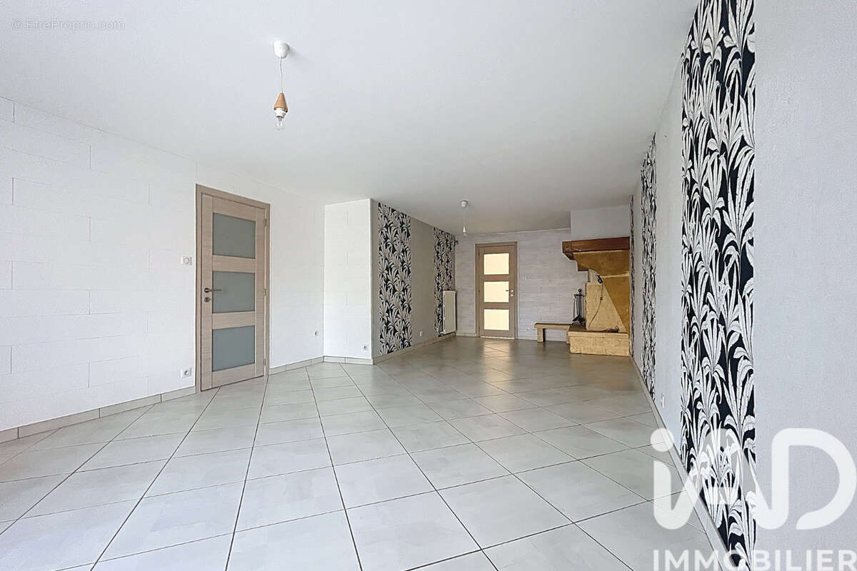 Photo 3 - Maison à HAUCOURT-MOULAINE