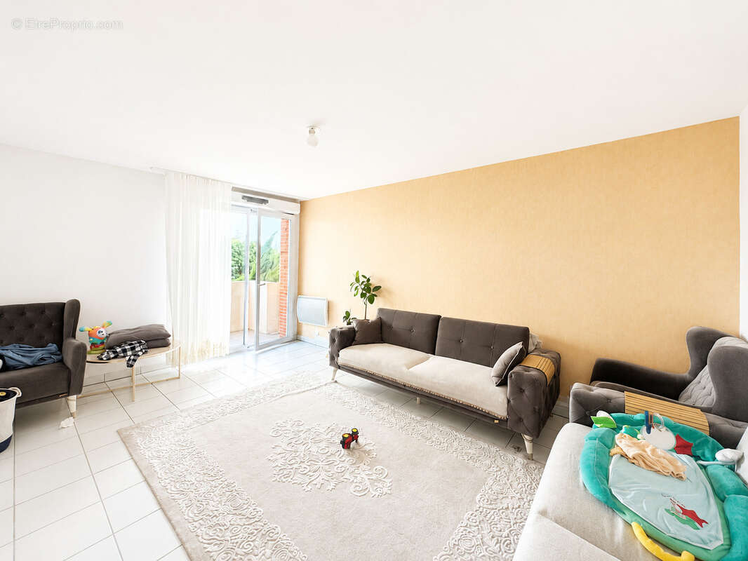 Appartement à COLOMIERS