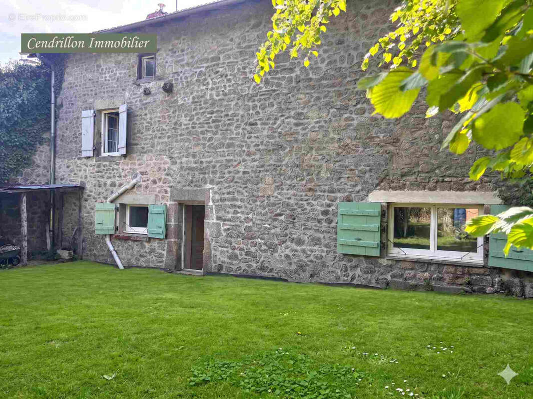 Charmante maison en pierres, au coeur d'un village au calme, avec jardin privatif + terrain arboré. A 5 minute - photo 27