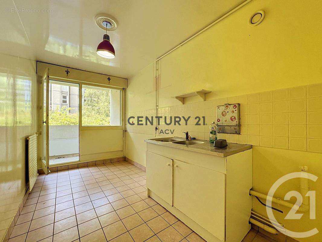 Appartement à MAISONS-ALFORT