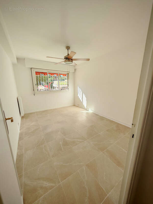 Appartement à MANDELIEU-LA-NAPOULE