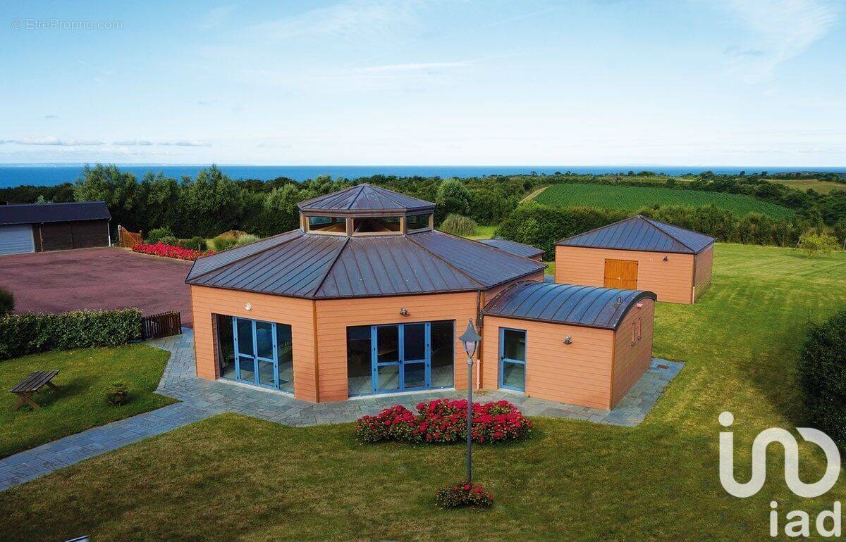 Photo 1 - Maison à SURTAINVILLE