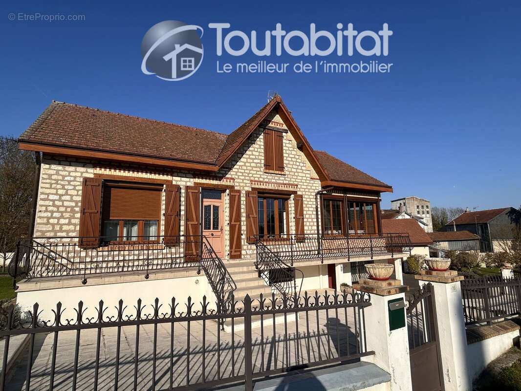 Maison à SAULCES-MONCLIN