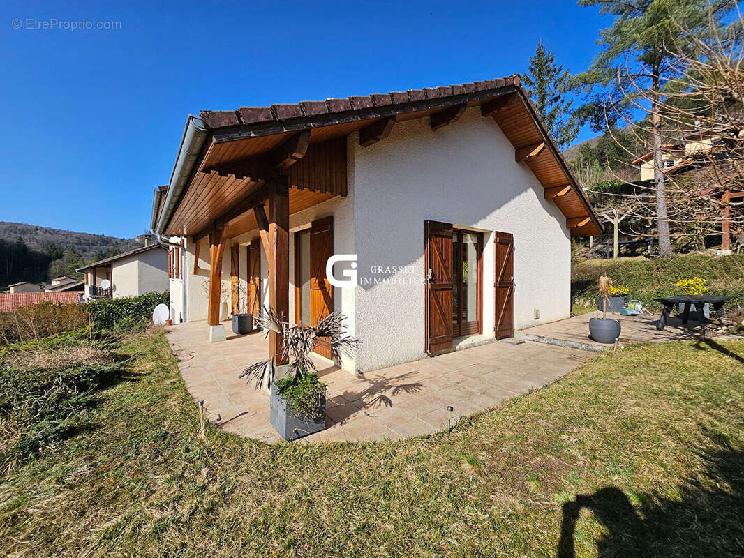 Maison à CHANCIA