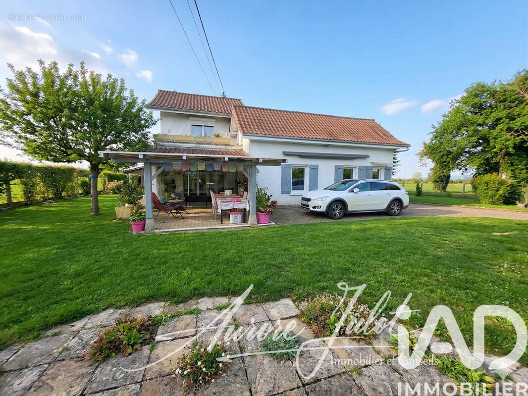 Photo 1 - Maison à LES AVENIERES