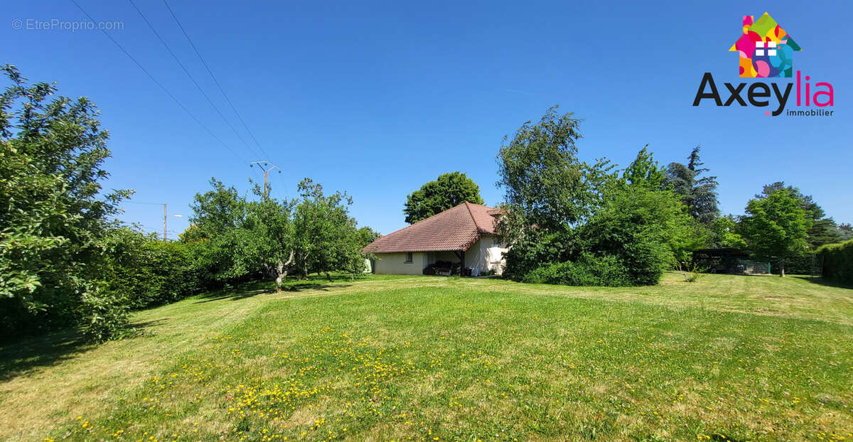 Maison à PERREUX