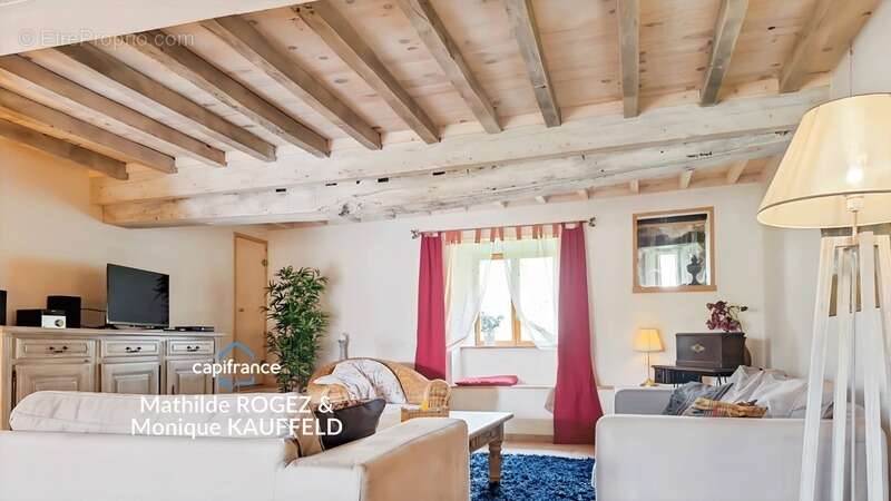 Maison à VOLLORE-VILLE