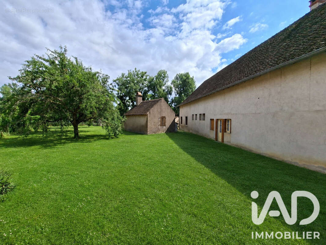 Maison 119 m² à Fretterans  - photo 2