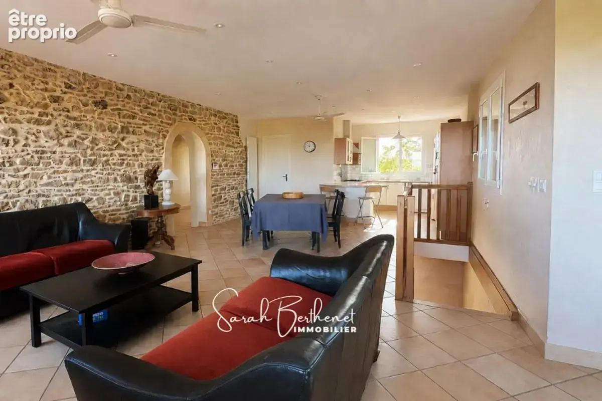 Maison 8 pièces 215 m² à vendre à Saint-Germain-Sur-L'arbresle (69210) - photo 4