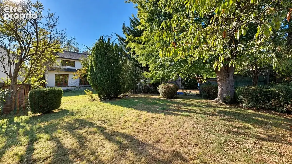 Maison 6 pièces 204 m² à vendre à Livry-Gargan (93190) - photo 2