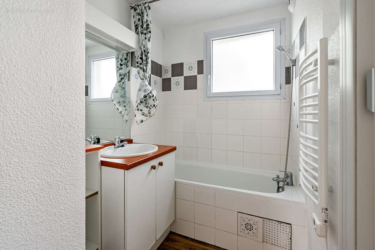Appartement Saint Louis De Montferrand 2 pièce(s) 42 m2 - photo 4