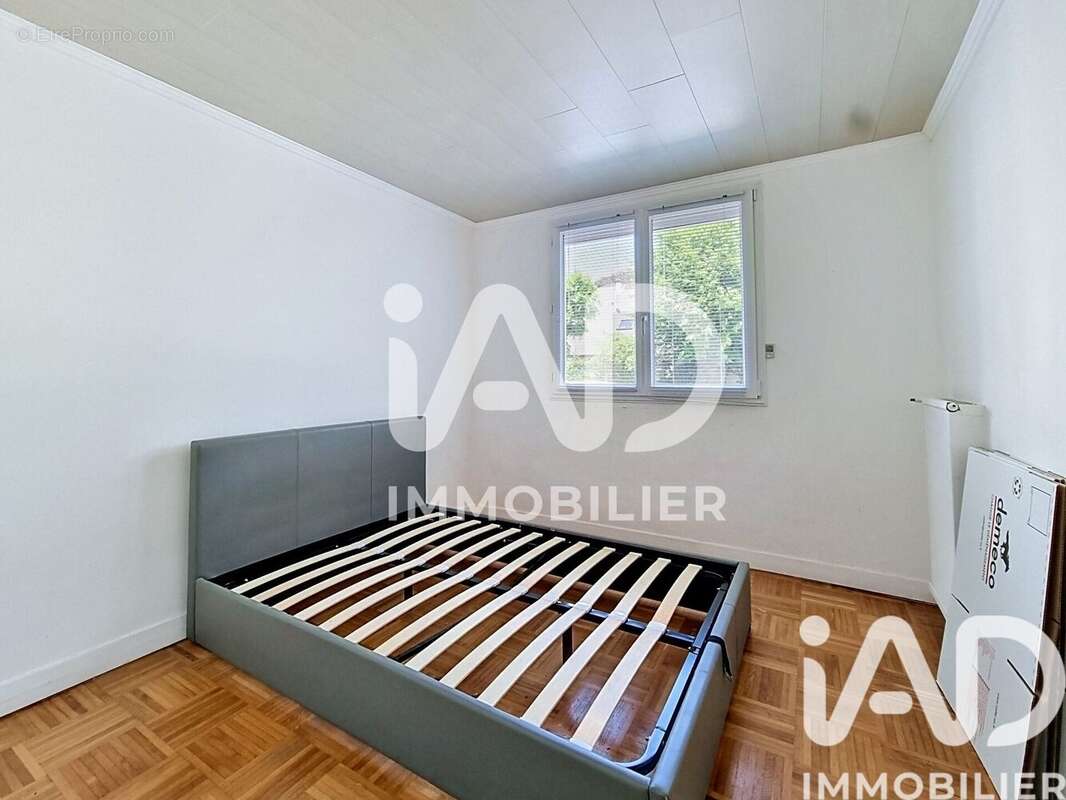 Photo 9 - Appartement à LIVRY-GARGAN