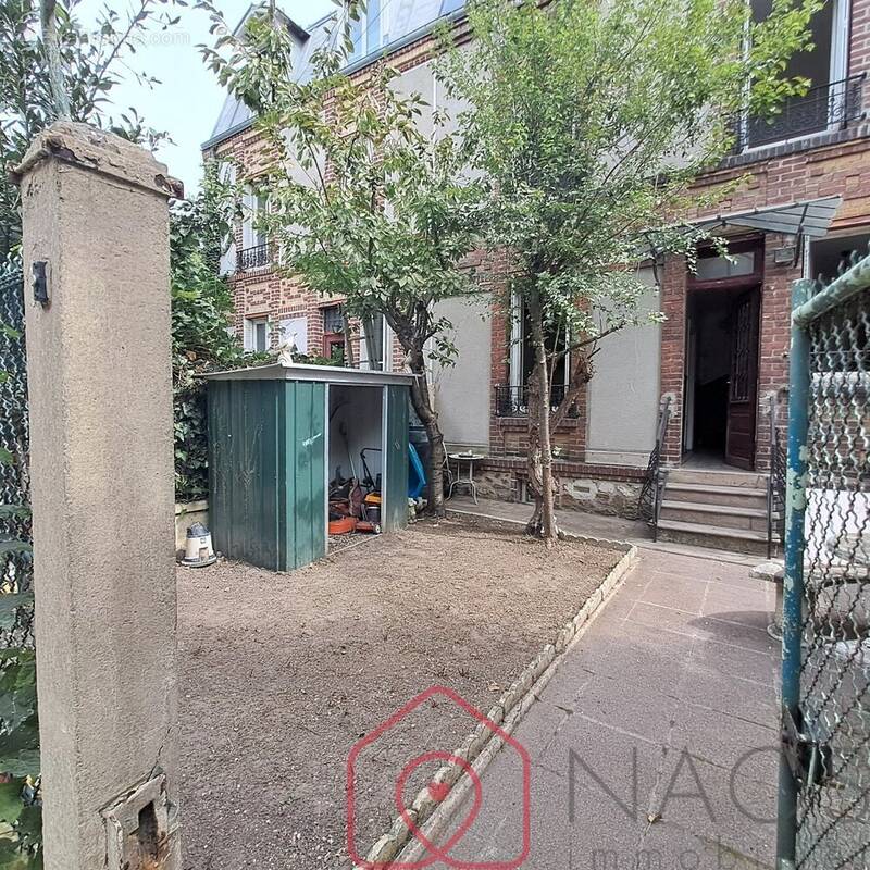 Maison à L'ILE-SAINT-DENIS