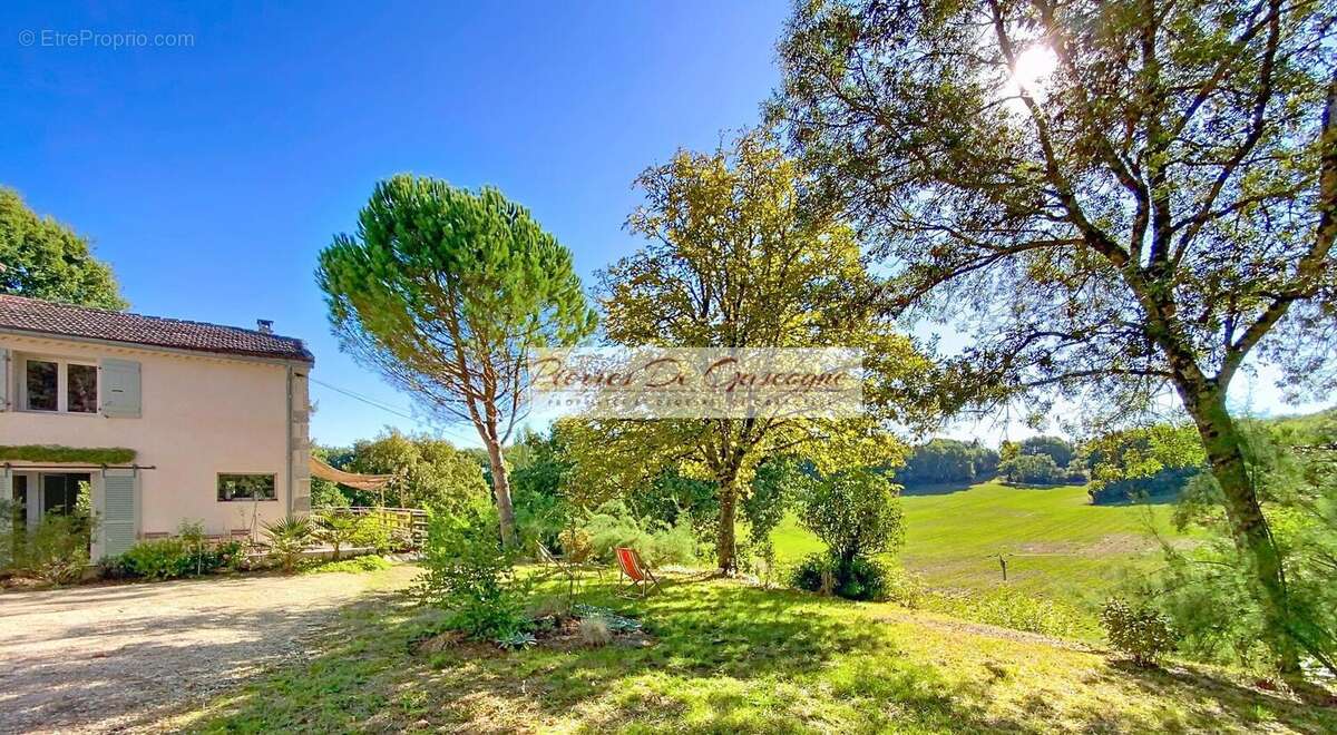 Environnement - Maison à LECTOURE
