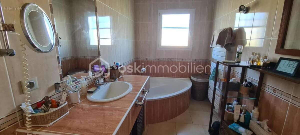 Maison à SAINT-THEODORIT