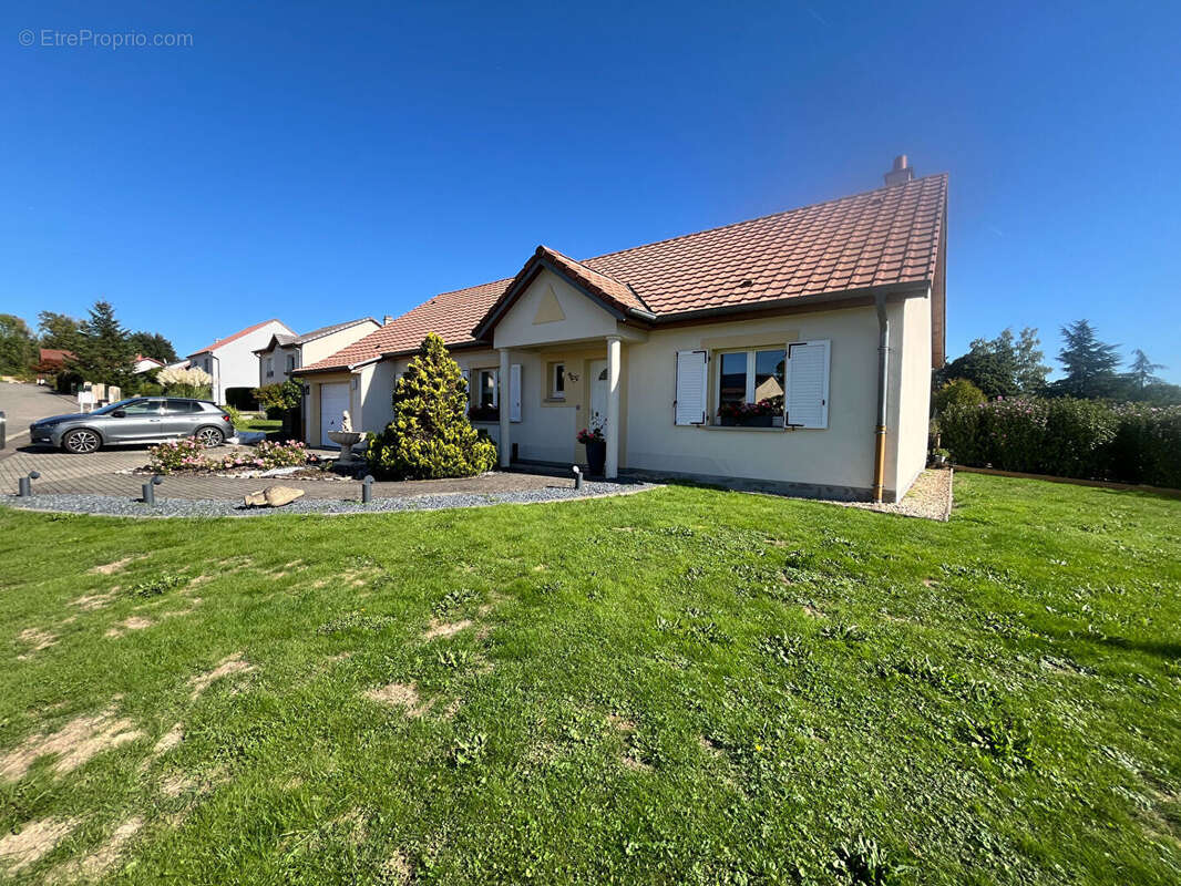 Maison à BERG-SUR-MOSELLE