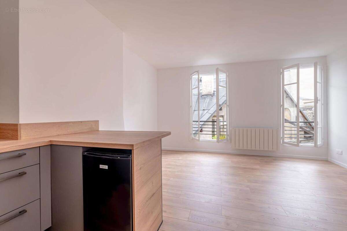 Appartement à PARIS-3E