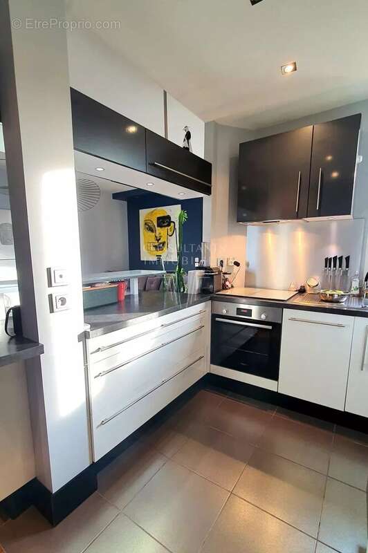 Appartement à PARIS-14E