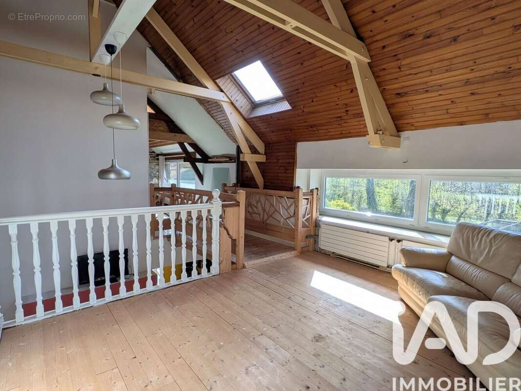 Maison 335 m² à Saint-Pierre-De-Semilly  - photo 8