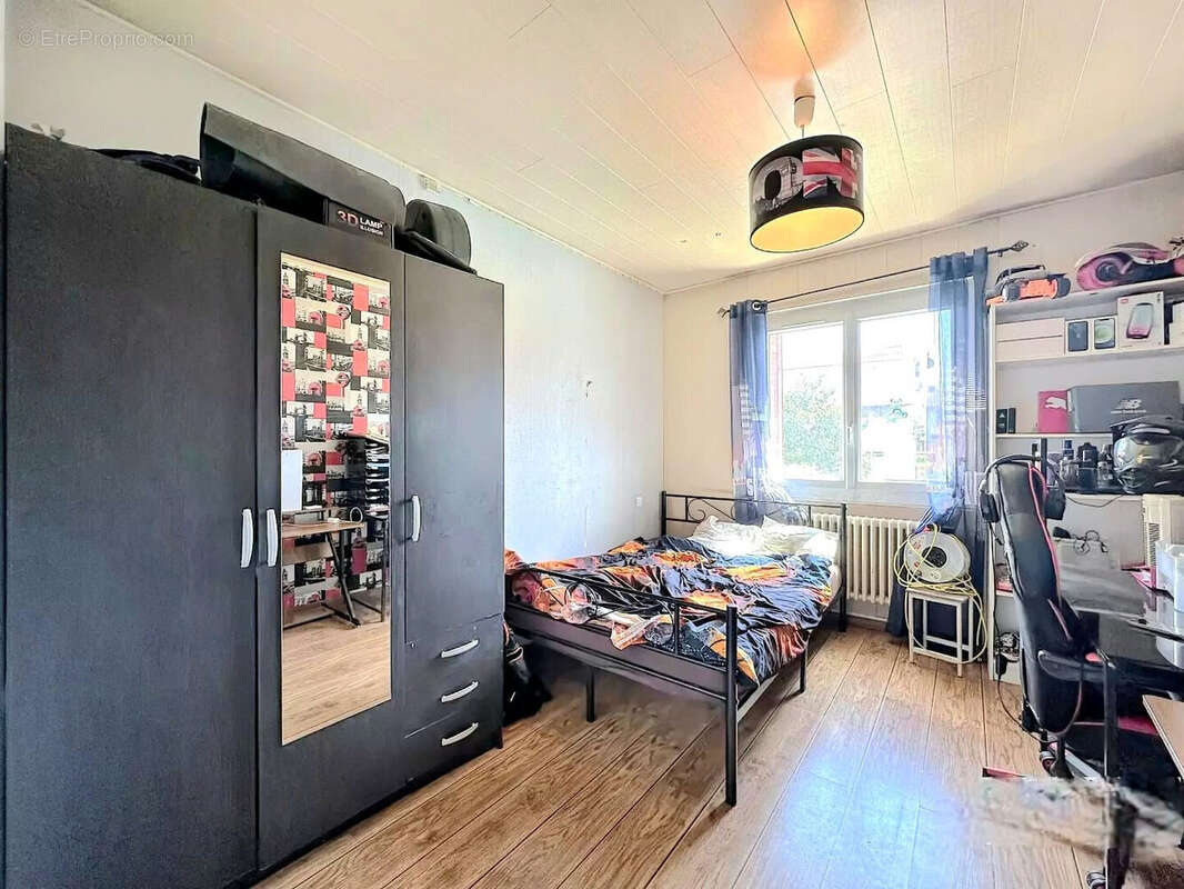 Maison à ROUSSILLON