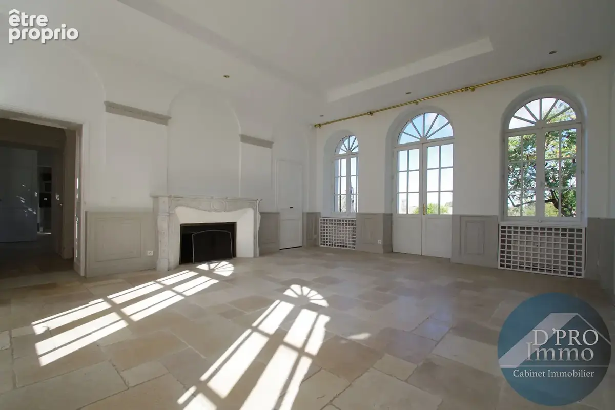 Maison bourgeoise à vendre à Vertou - 7 pièces, 203,69 m², terrain 4300 m² - photo 4