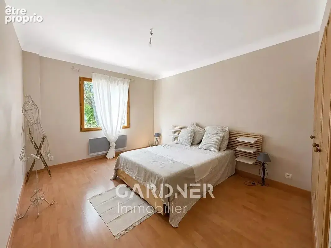 Maison type 5 de 210m2 environ - photo 9