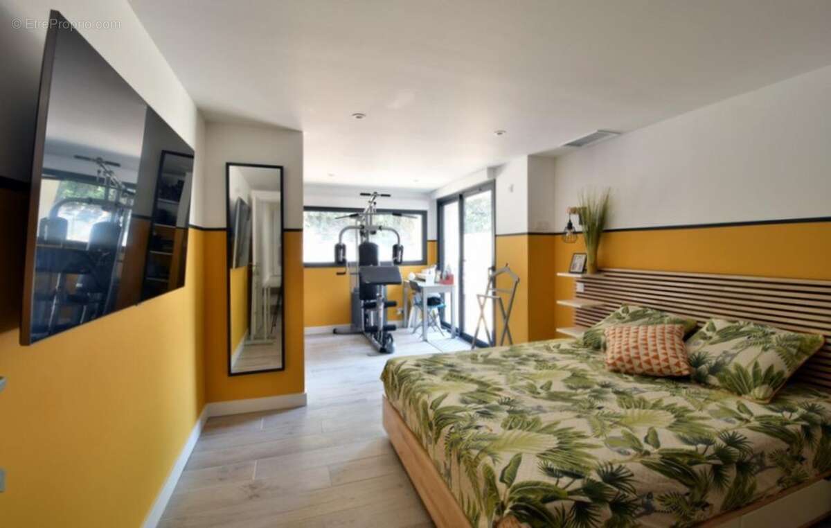 Exclusivité - maison atypique rénovée – 5 chambres – sous-sol complet – environnement privilégié - photo 7