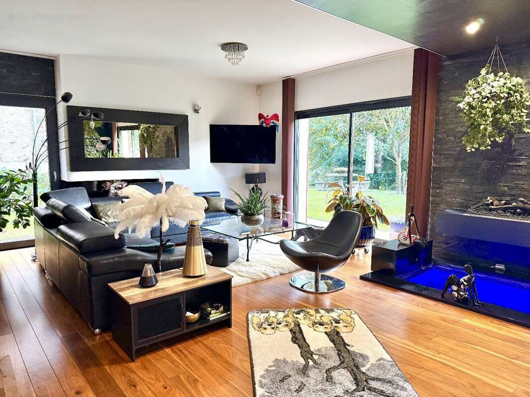 Maison à VAULNAVEYS-LE-BAS