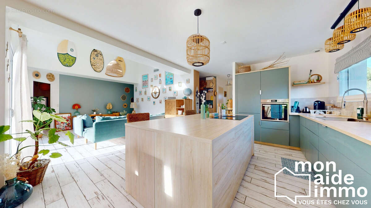 Maison à CARIGNAN-DE-BORDEAUX