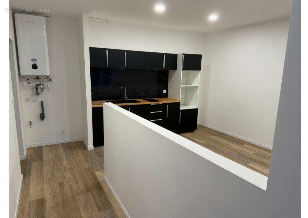 Appartement à VRIGNE-AUX-BOIS