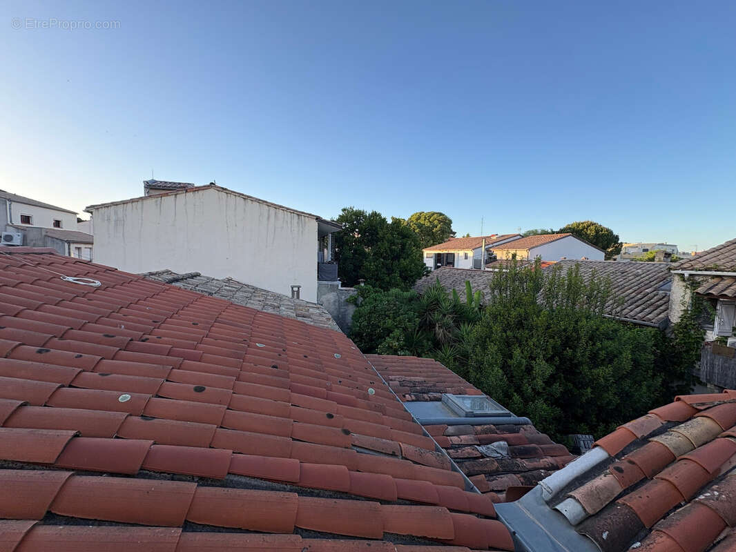 Studio rénové, meublé et libre   fort potentiel locatif Boutonnet - photo 3