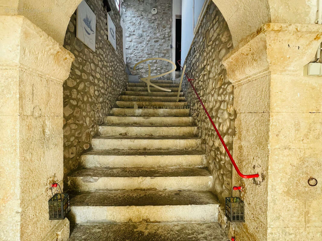 Maison à VALLON-PONT-D'ARC