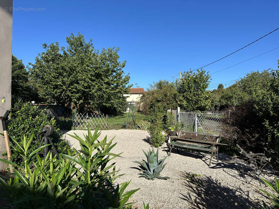 Maison à L&#039;ISLE-EN-DODON