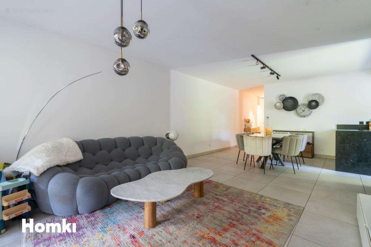 Appartement à MARSEILLE-8E