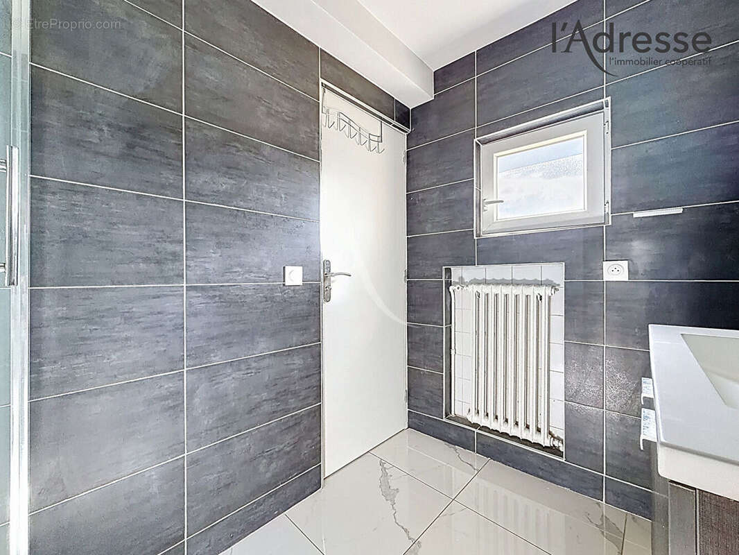 Appartement à SURESNES