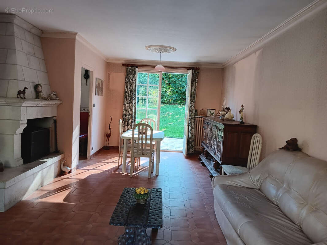 Maison à FAVEROLLES-SUR-CHER