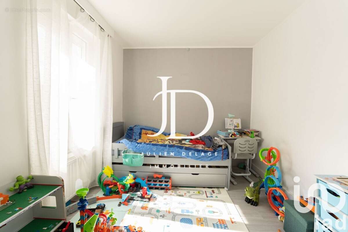 Photo 8 - Maison à VER-SUR-LAUNETTE