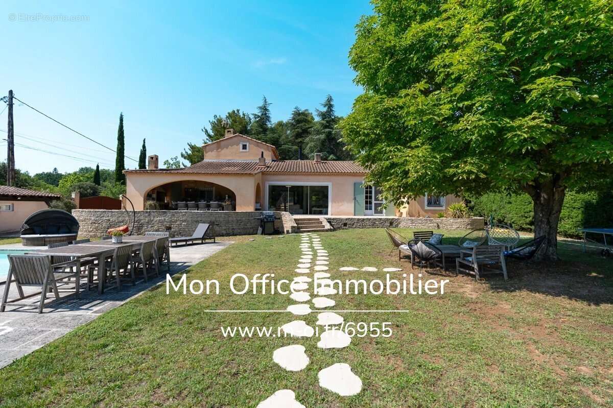 Maison à EGUILLES