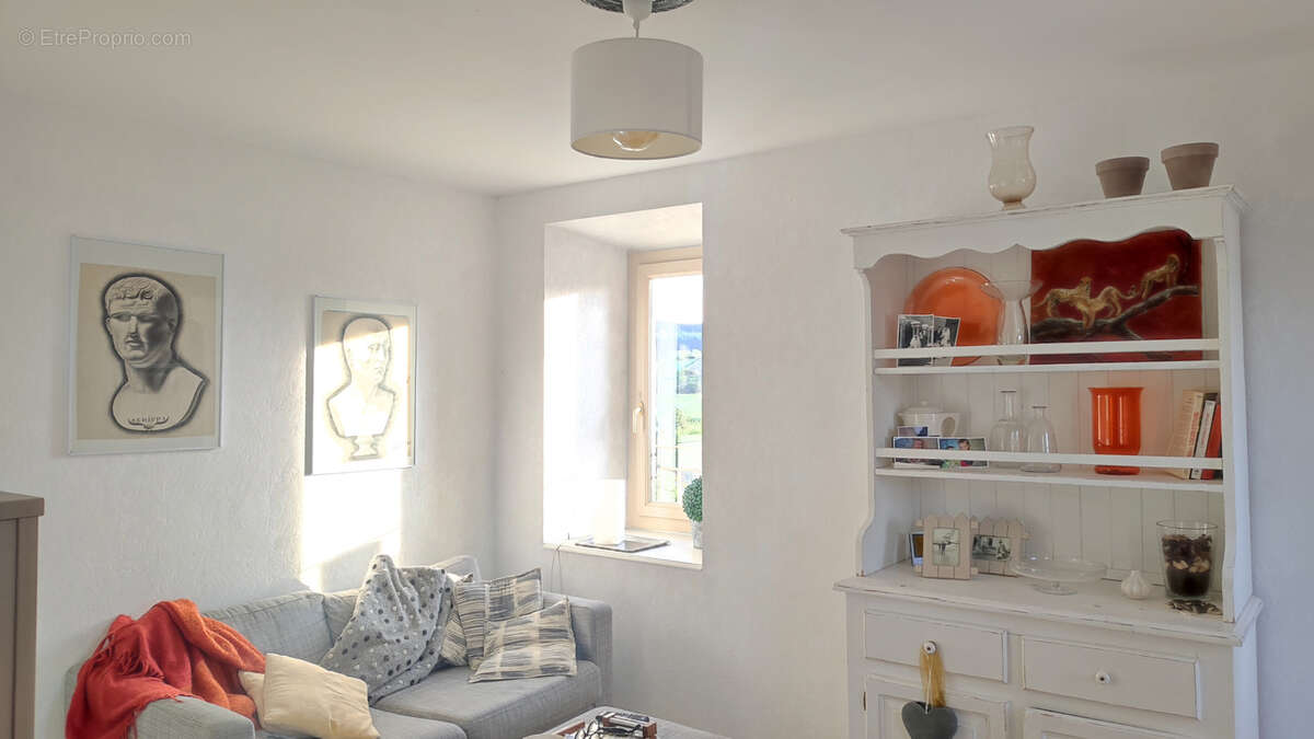 Appartement à TENCE