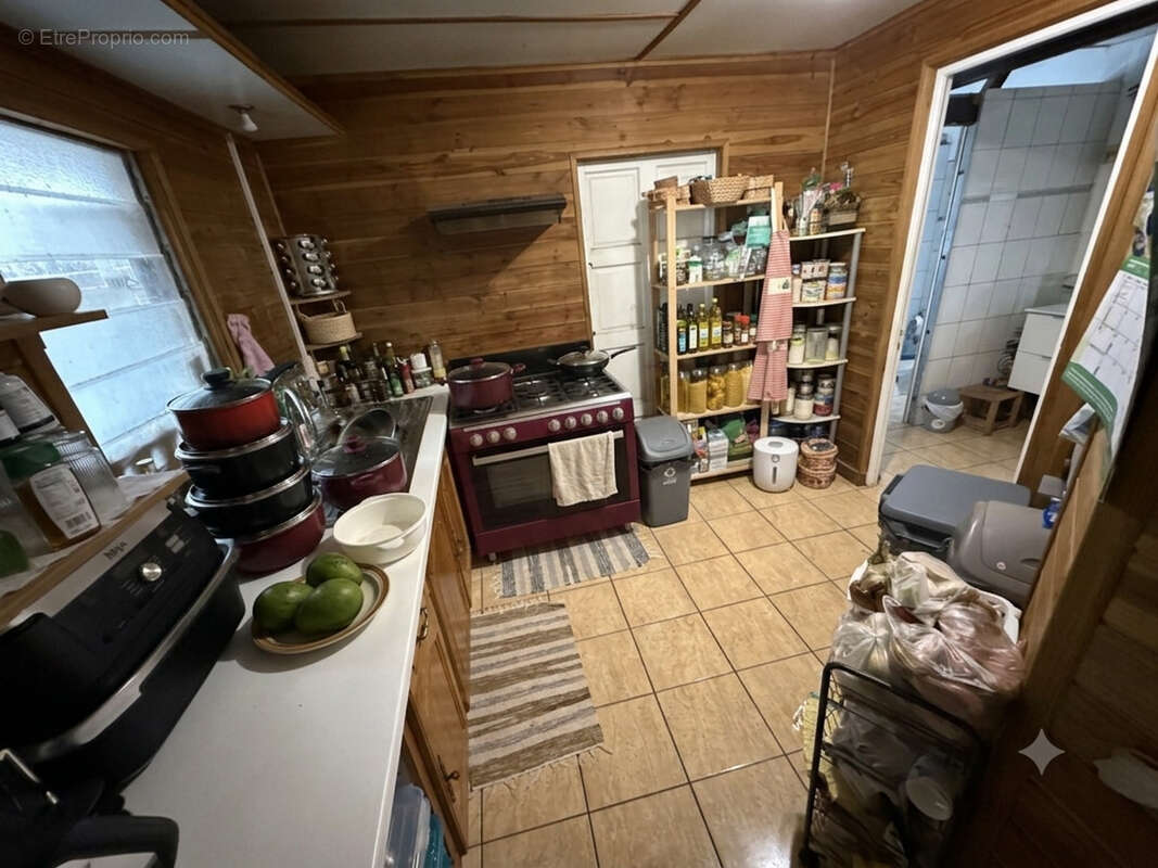 Maison de type T3 en vente à Saint-Denis secteur Bellepierre, à deux pas du CHU ! - photo 4