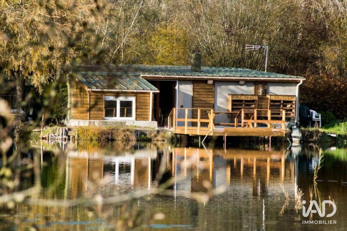 Photo 1 - Commerce à FESTUBERT