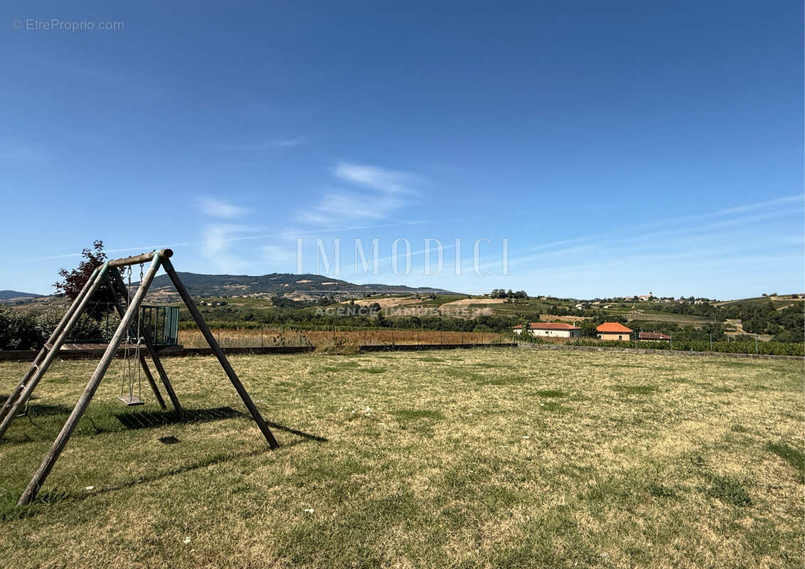 Villa familiale de plain-pied et sa jolie vue sur les collines - photo 28